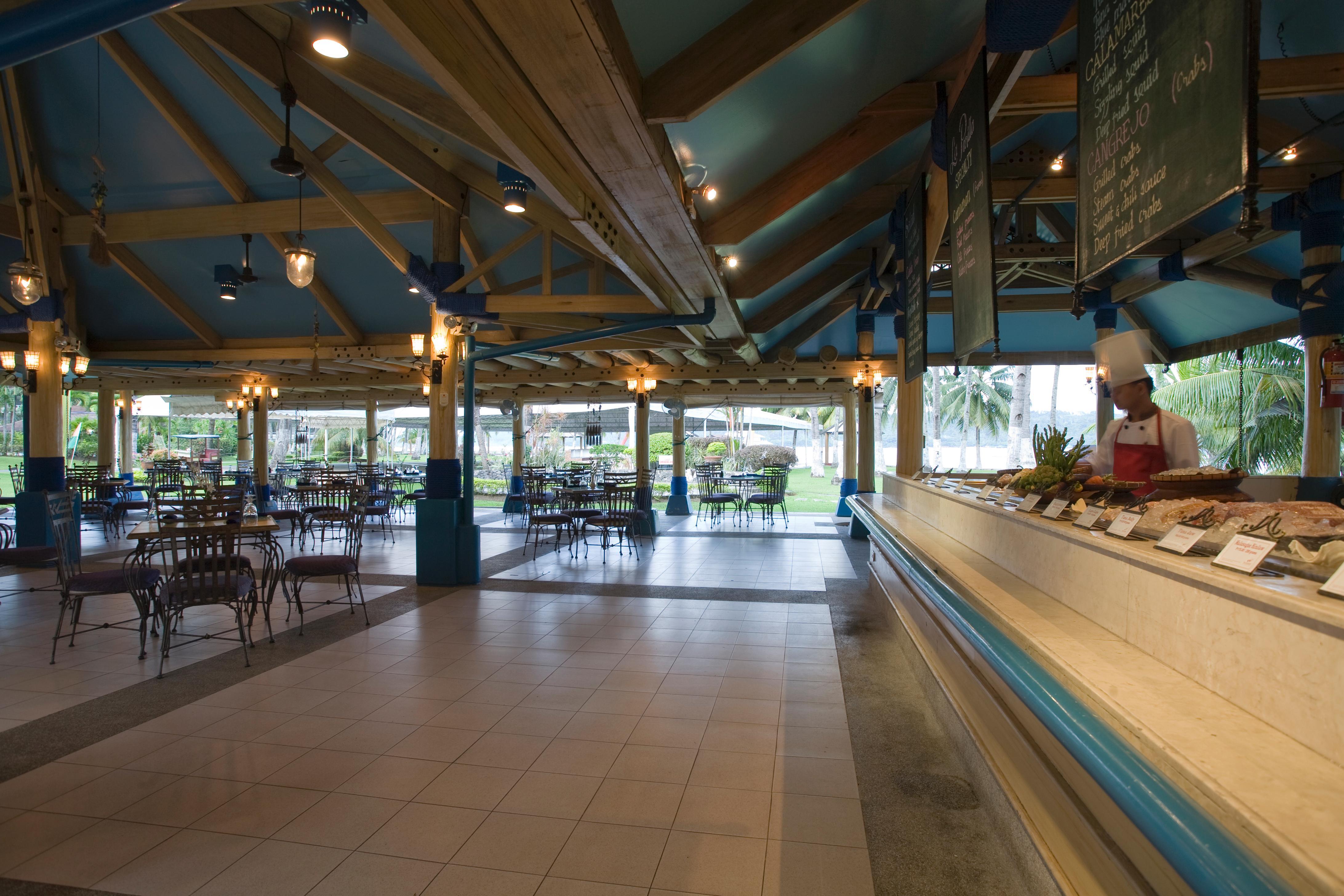 Waterfront Insular Hotel Davao Ngoại thất bức ảnh